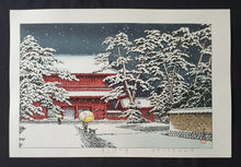 Load image into Gallery viewer, 【Genuine guarantee】 Kawase Hasui, Snow at Zojo Temple, 1929
