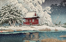 Load image into Gallery viewer, 【Genuine guarantee】 Kawase Hasui, Snow at Inokashira Benten shrine precinct, 1929
