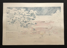 Load image into Gallery viewer, 【Genuine guarantee】 Kawase Hasui, Snow at Zojo Temple, 1929

