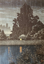 Load image into Gallery viewer, 【Genuine guarantee】 Kawase Hasui 　Rain at Omiya 1930
